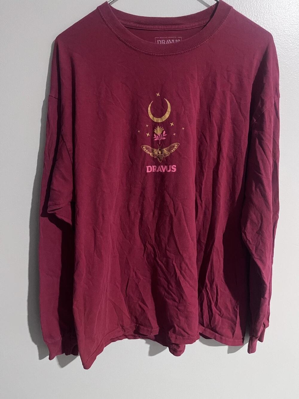 DRAVUS Shirt Mens XL Red Long Sleeve Graphic Crew Neck Cotton Tagless Relaxed